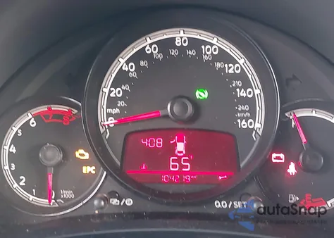 2017 Volkswagen Beetle #Pinkbeetle/1.8T Classic/1.8T S из США, поврежденный, VIN 3VWF17AT9HM621137